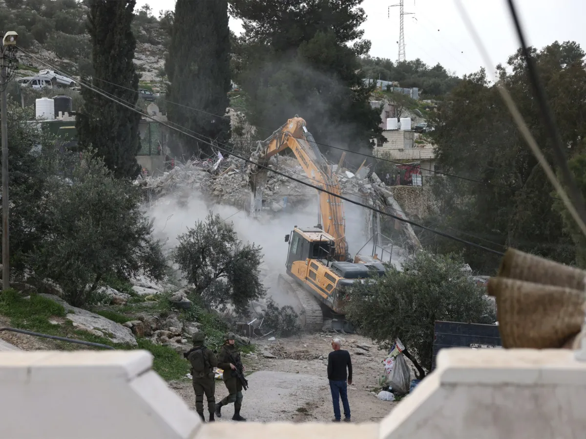زنده: اسرائیل اقداماتی را برای گسترش قدرت خود در کرانه باختری اشغالی تایید می کند